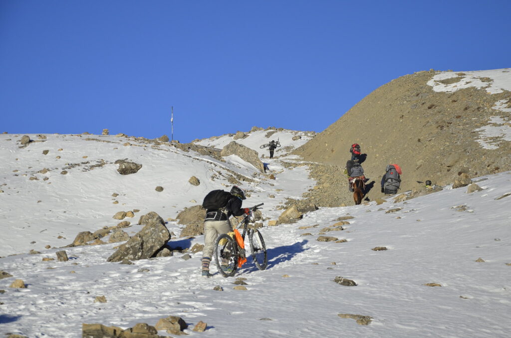 Thorong la by Mountain bike