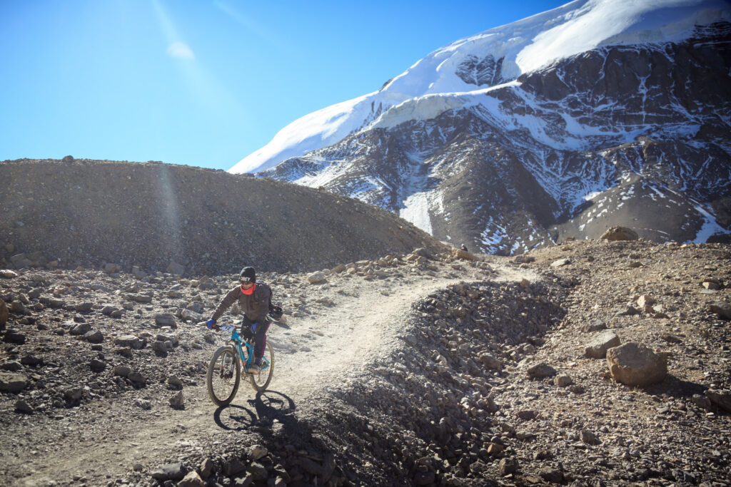 Riding down from Thorong La